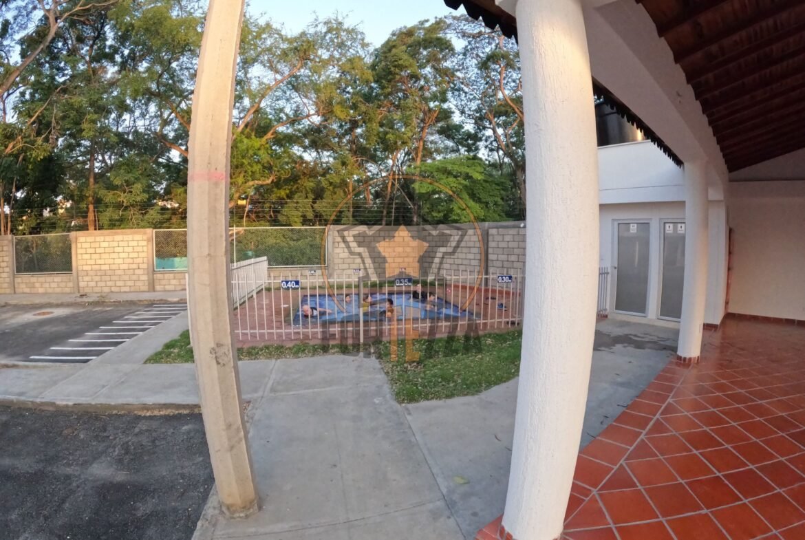 Casa en conjunto cerrado, Palestina Real-Los Patios.