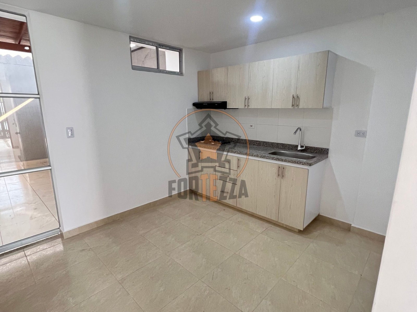 Venta o arriendo casa en urbanización Niza 120m2