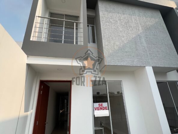 Venta o arriendo casa en urbanización Niza 12om2