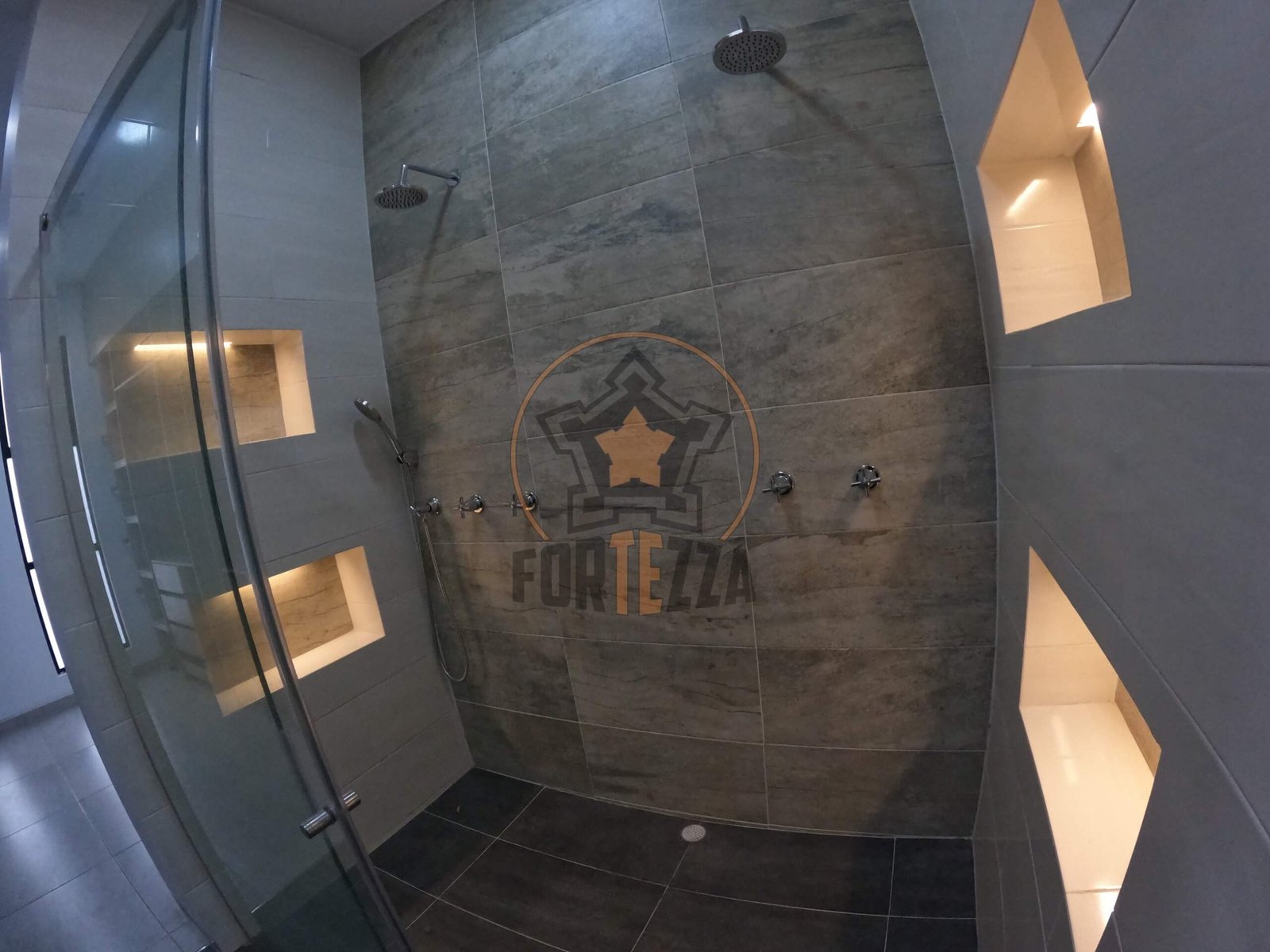 Casa en venta, Urb. Niza, remodelada de 167 m².