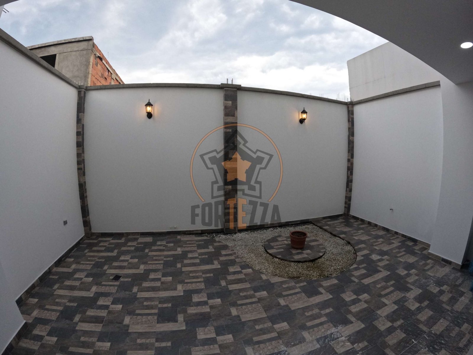 Casa en venta, Urb. Niza, remodelada de 167 m².