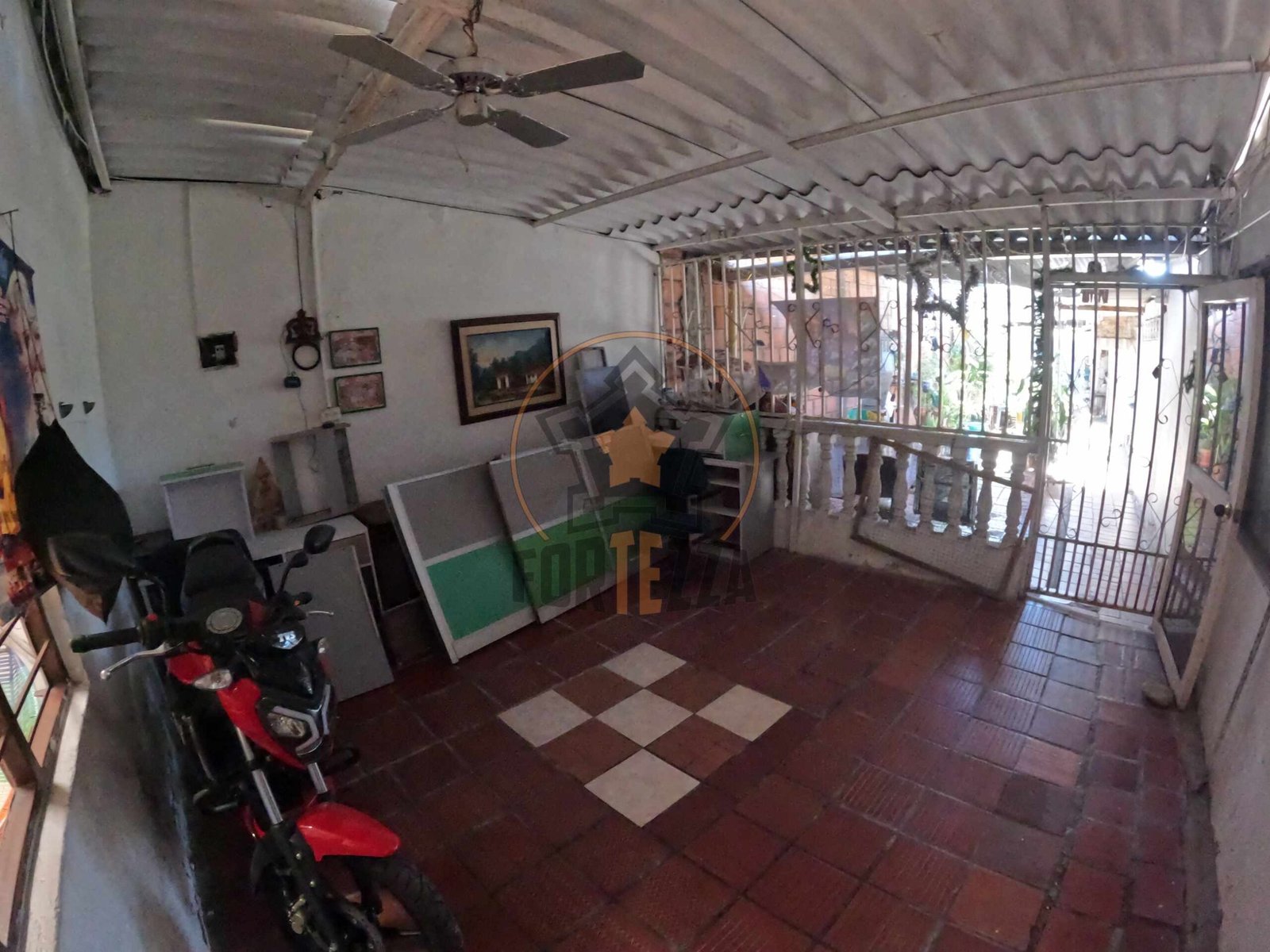 Casa en venta, sector El Canal, Loma de Bolívar.