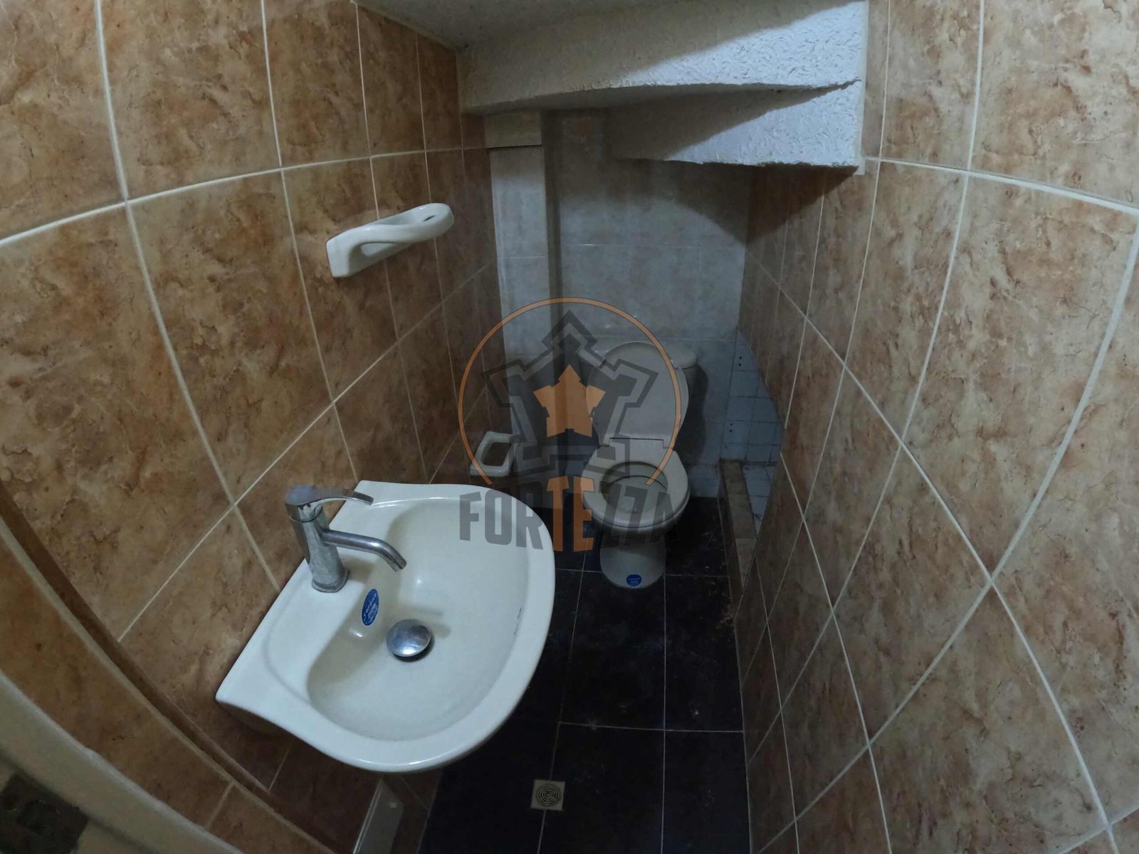 Casa en arriendo, conjunto cerrado por la avenida libertadores.