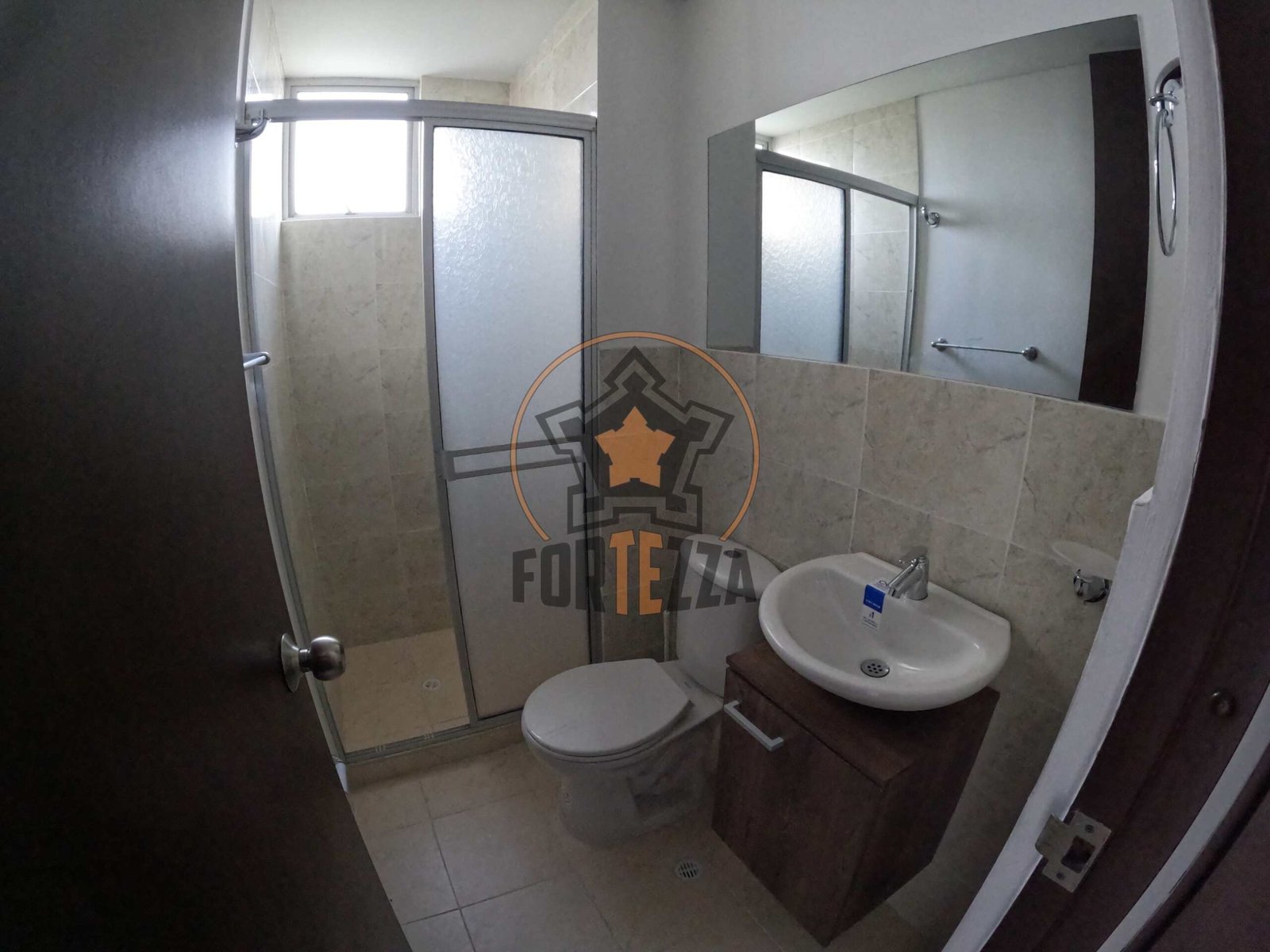 Apartamento en venta, en conjunto cerrado, Sector Prados Del Este.