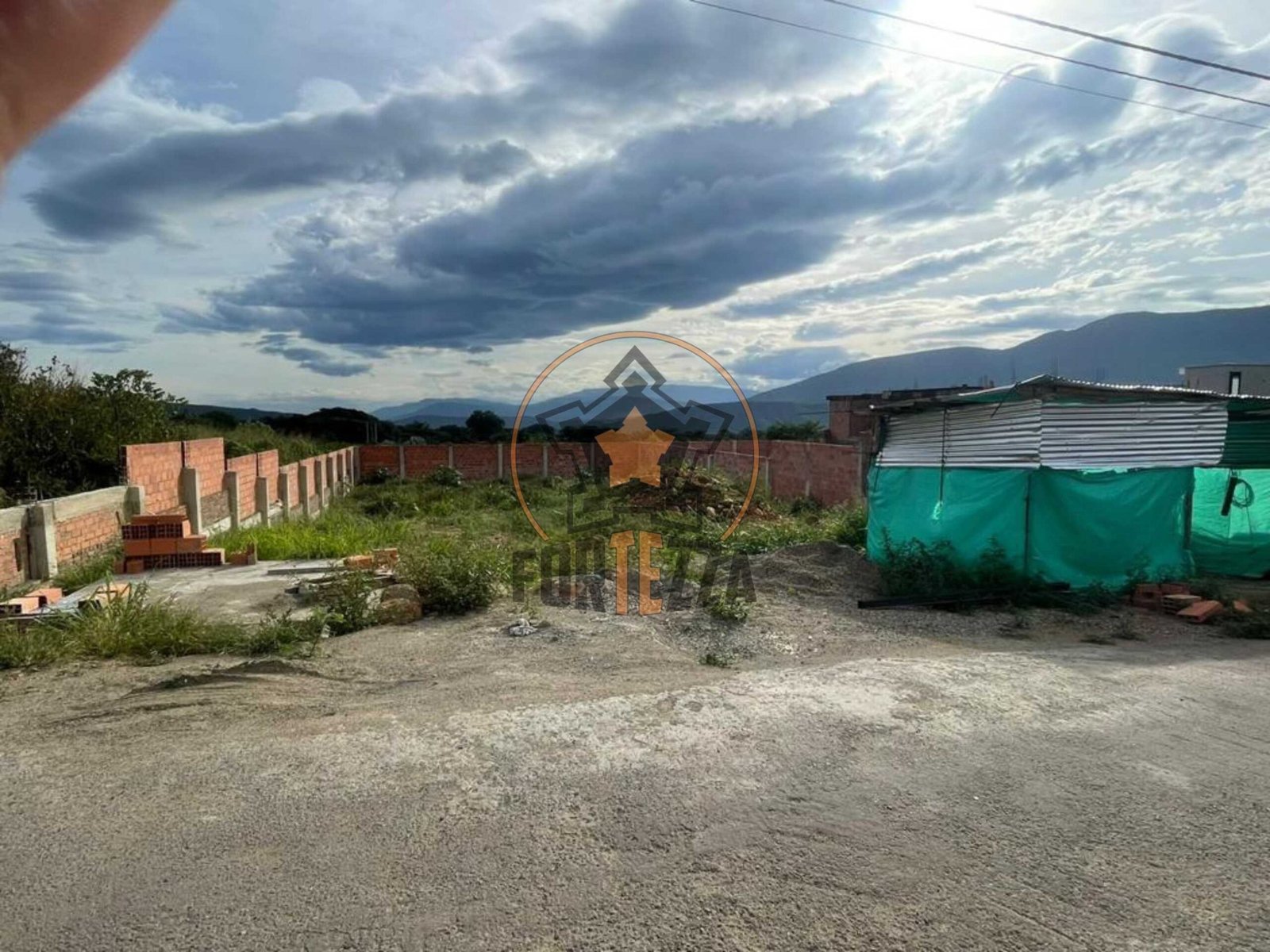 Lote en venta, en Condominio Cerrado Reserva De Corozal.