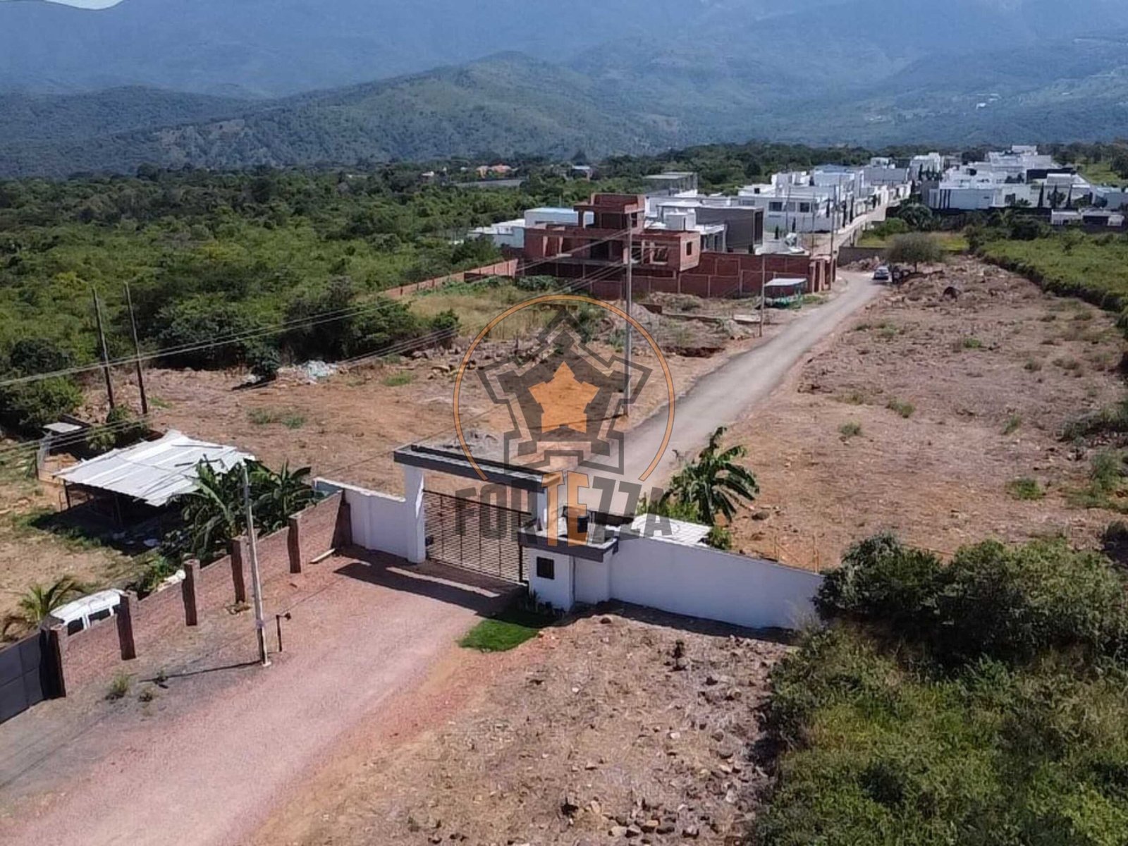 Lote en venta, en Condominio Cerrado Reserva De Corozal.
