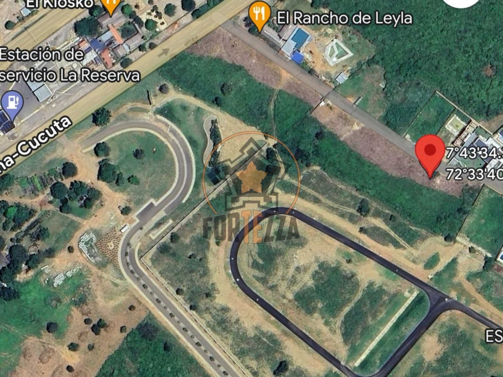 Lote en venta, en Condominio Cerrado Reserva De Corozal.