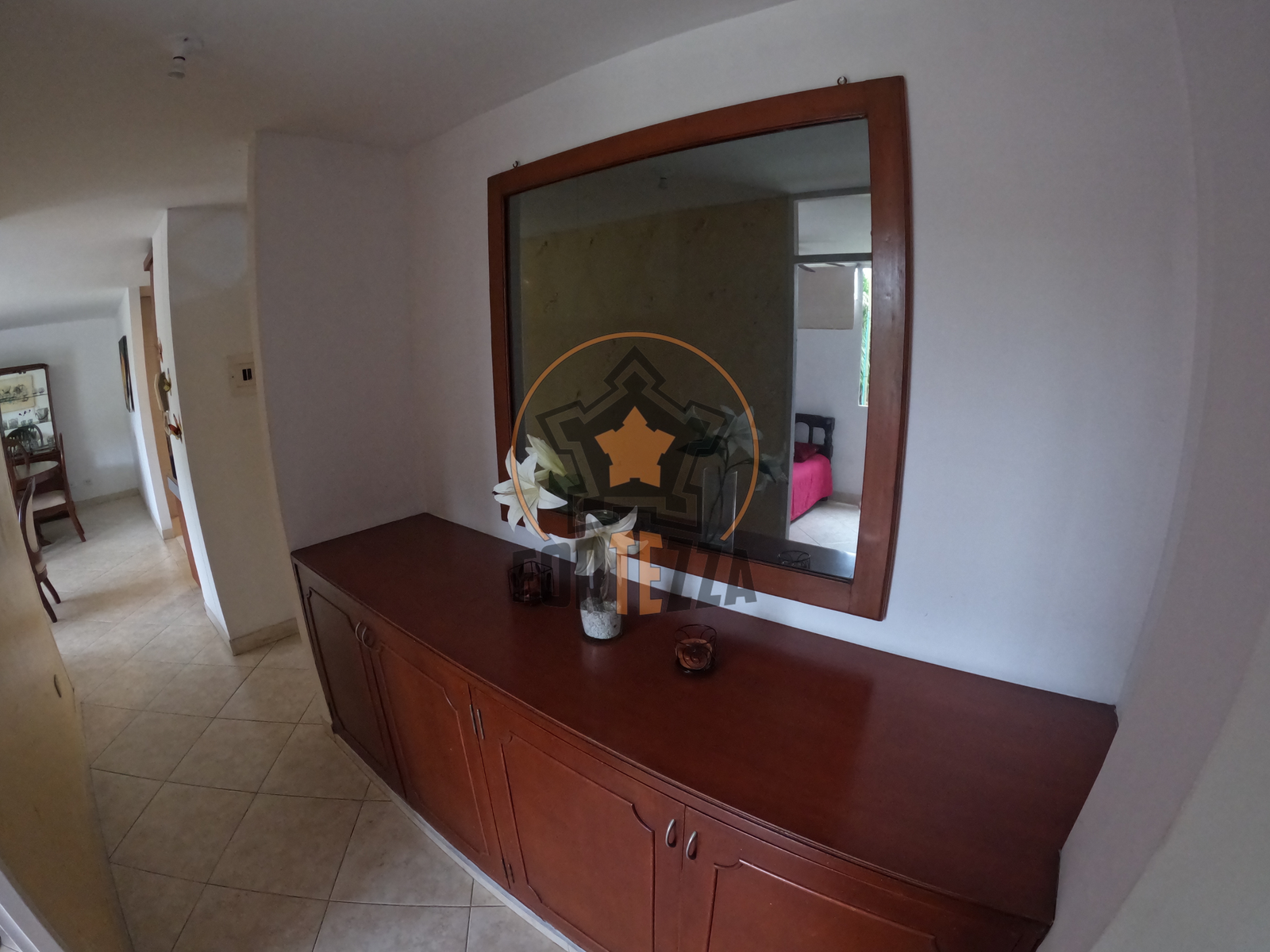 Apartamento amoblado en arriendo por la Av Libertadores