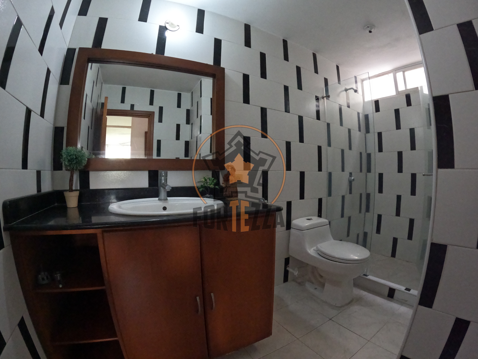 Apartamento amoblado en arriendo por la Av Libertadores
